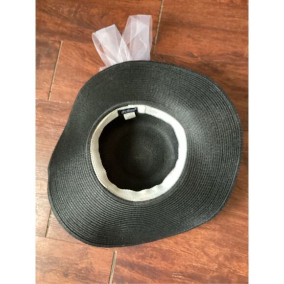 Women’s Hat - Picture 6 of 6
